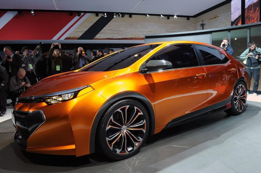  Toyota Furia Concept 2013 года  (фото 3 из 16)